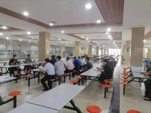 定興縣市場(chǎng)監(jiān)督管理局多措并舉 全力保障假期餐飲食品安全